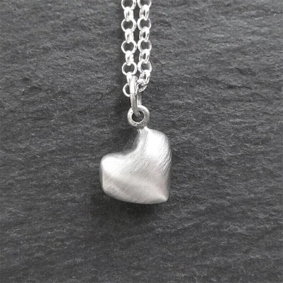 André Chenier Handcrafted Heart Charm & Necklace - Picture 6 of 6